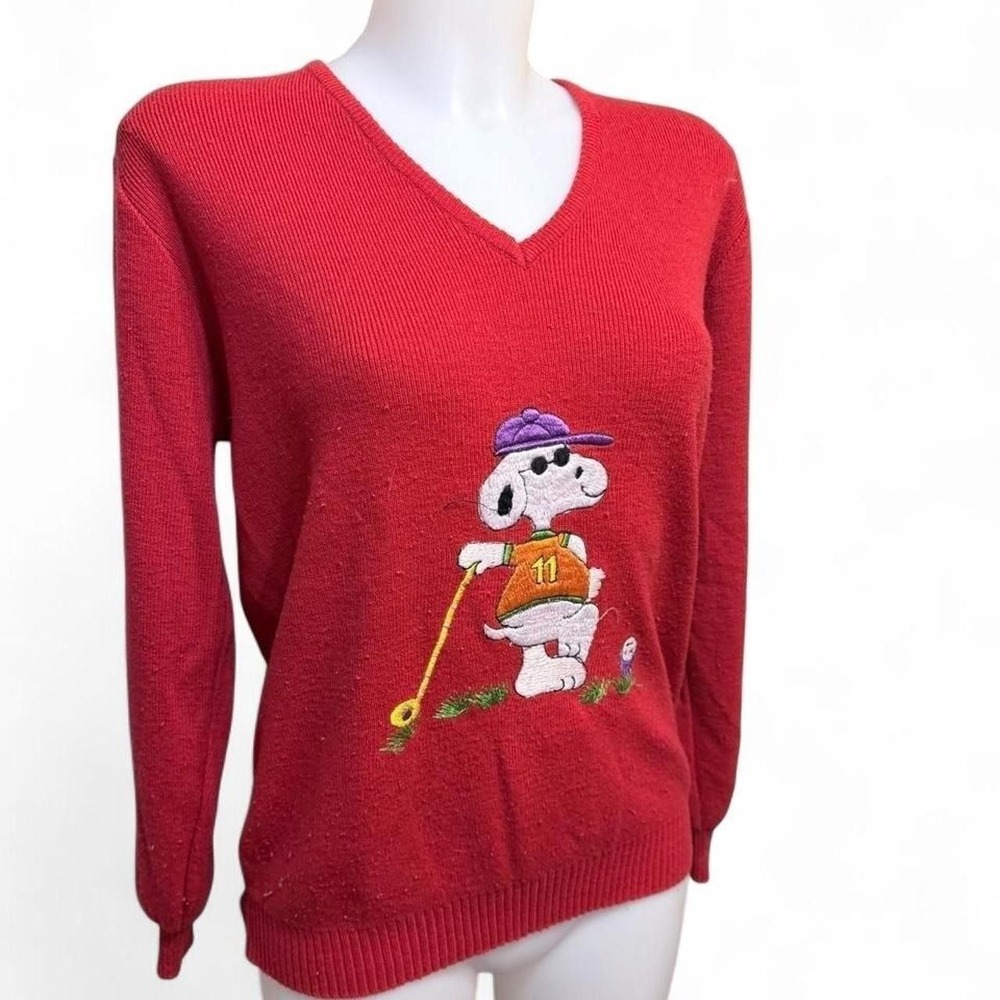 0004 Vintage LaModeDuGolf Red Snoopy golf sweater